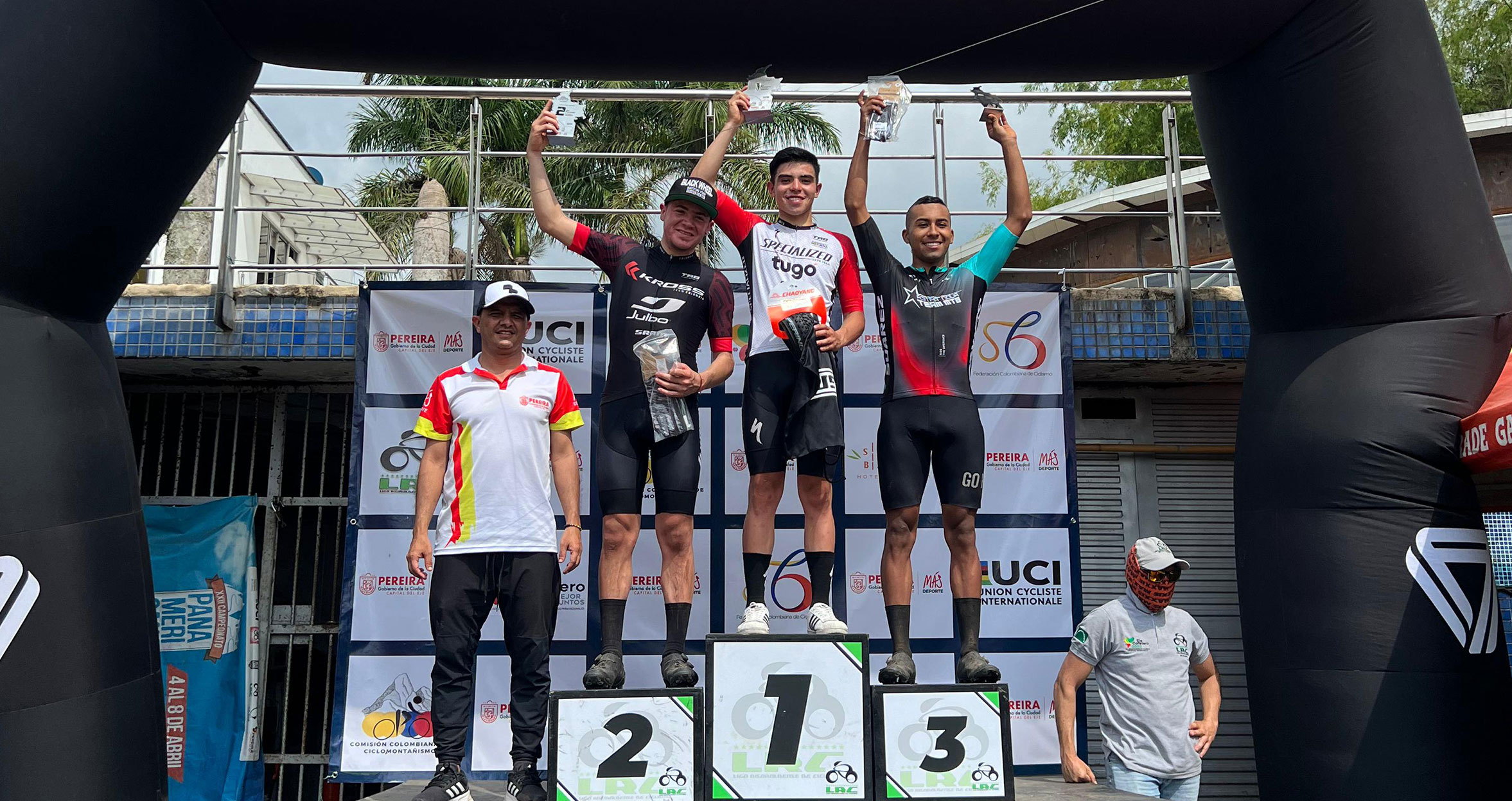 Néstor Gómez y Juan Canchón campeones de la Copa Nacional de MTB 2023