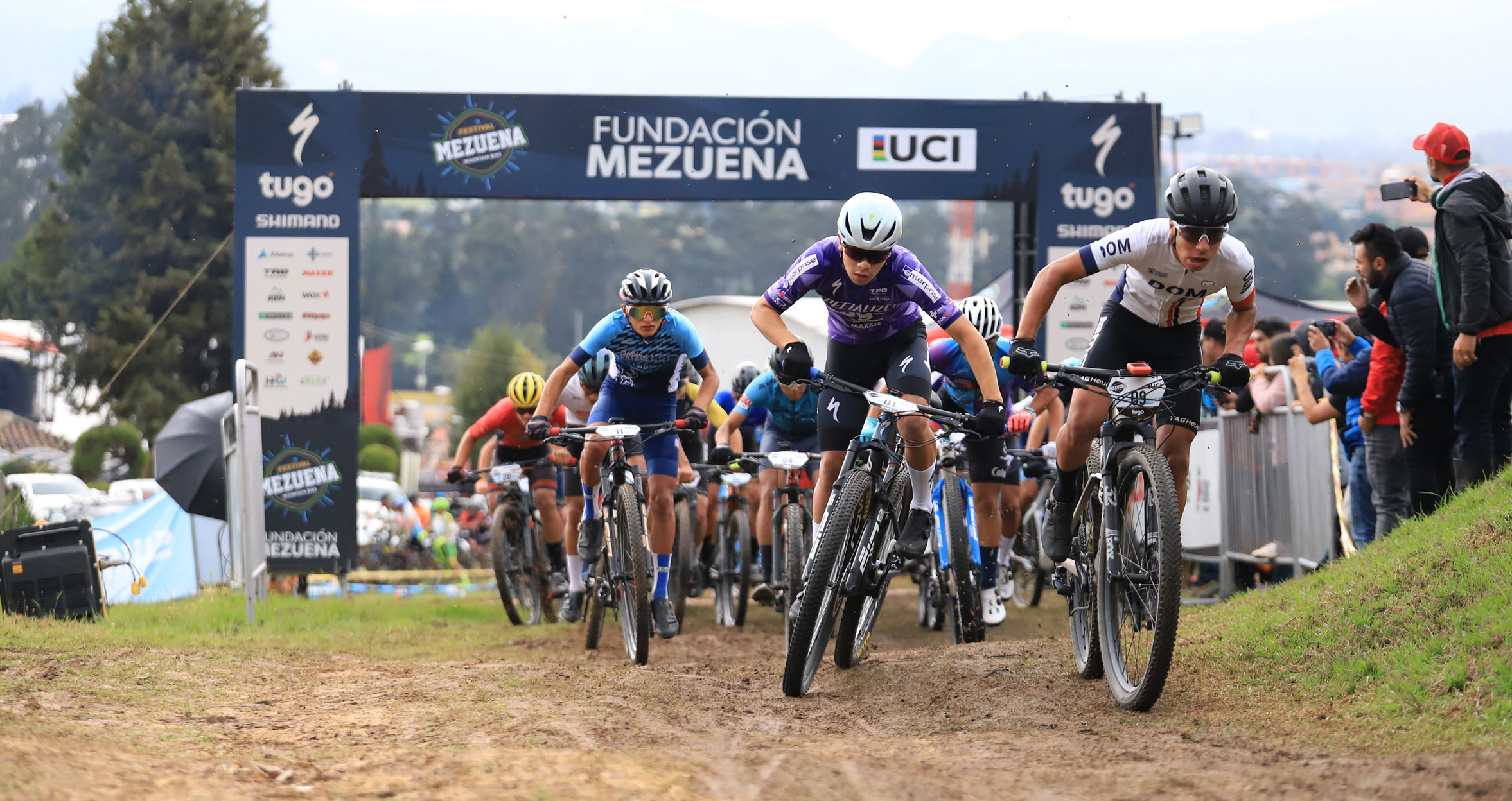 Gran espectáculo en el Festival Mezuena UCI en Chía 